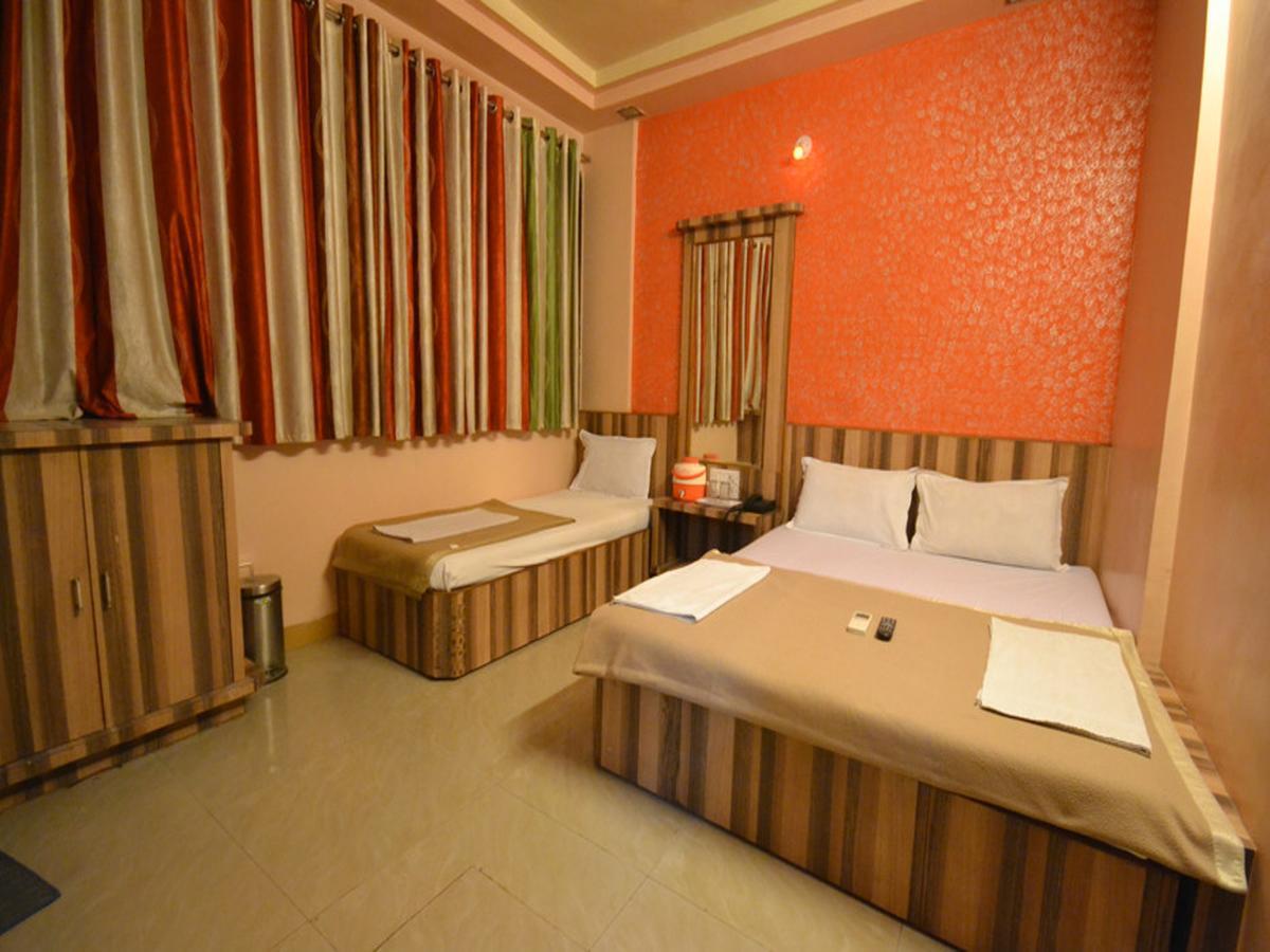 Hotel Sai Hari Prasad Shirdi Exterior foto